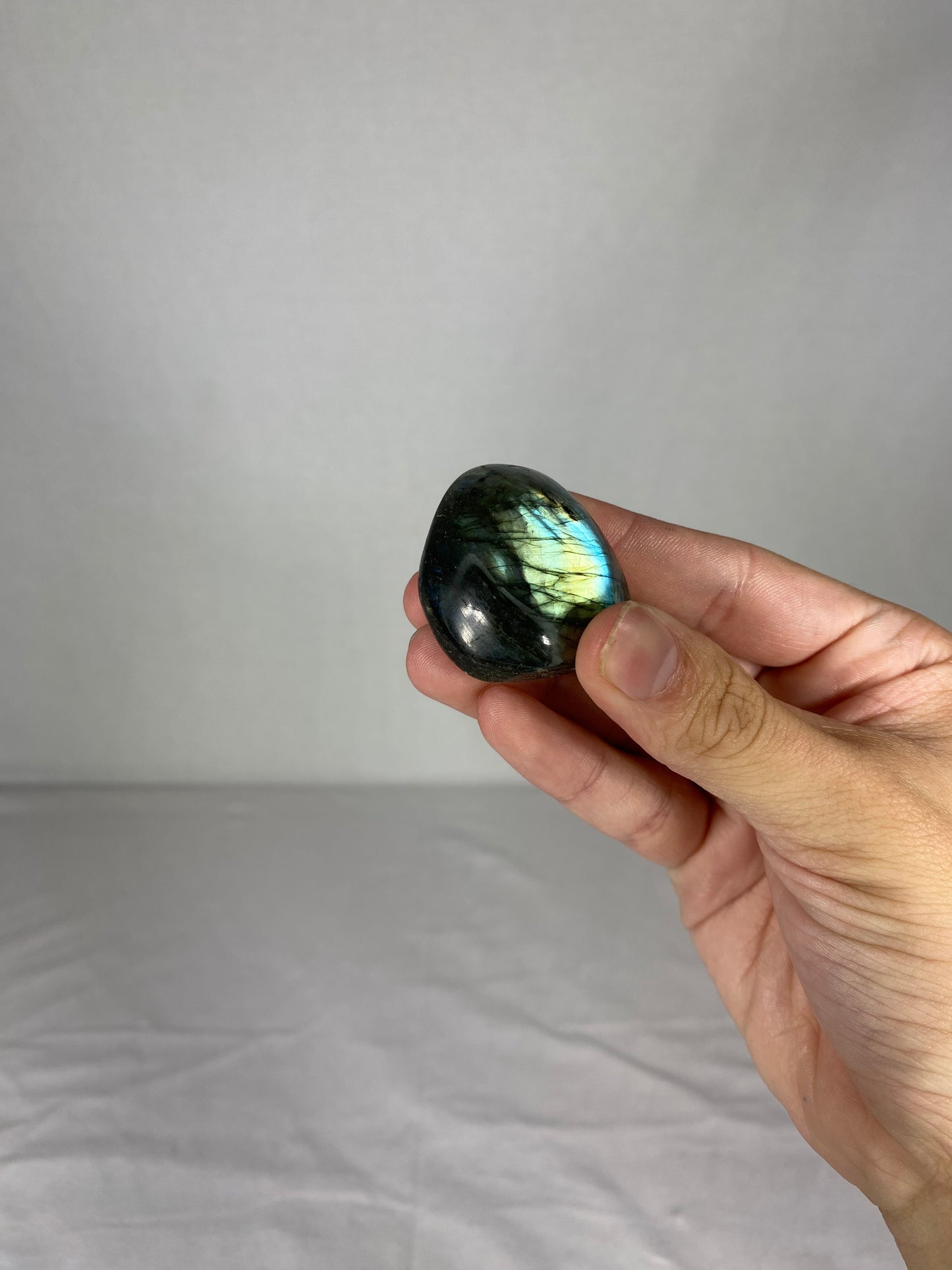 Madagascan Polished Labradorite Palm Stone (O)