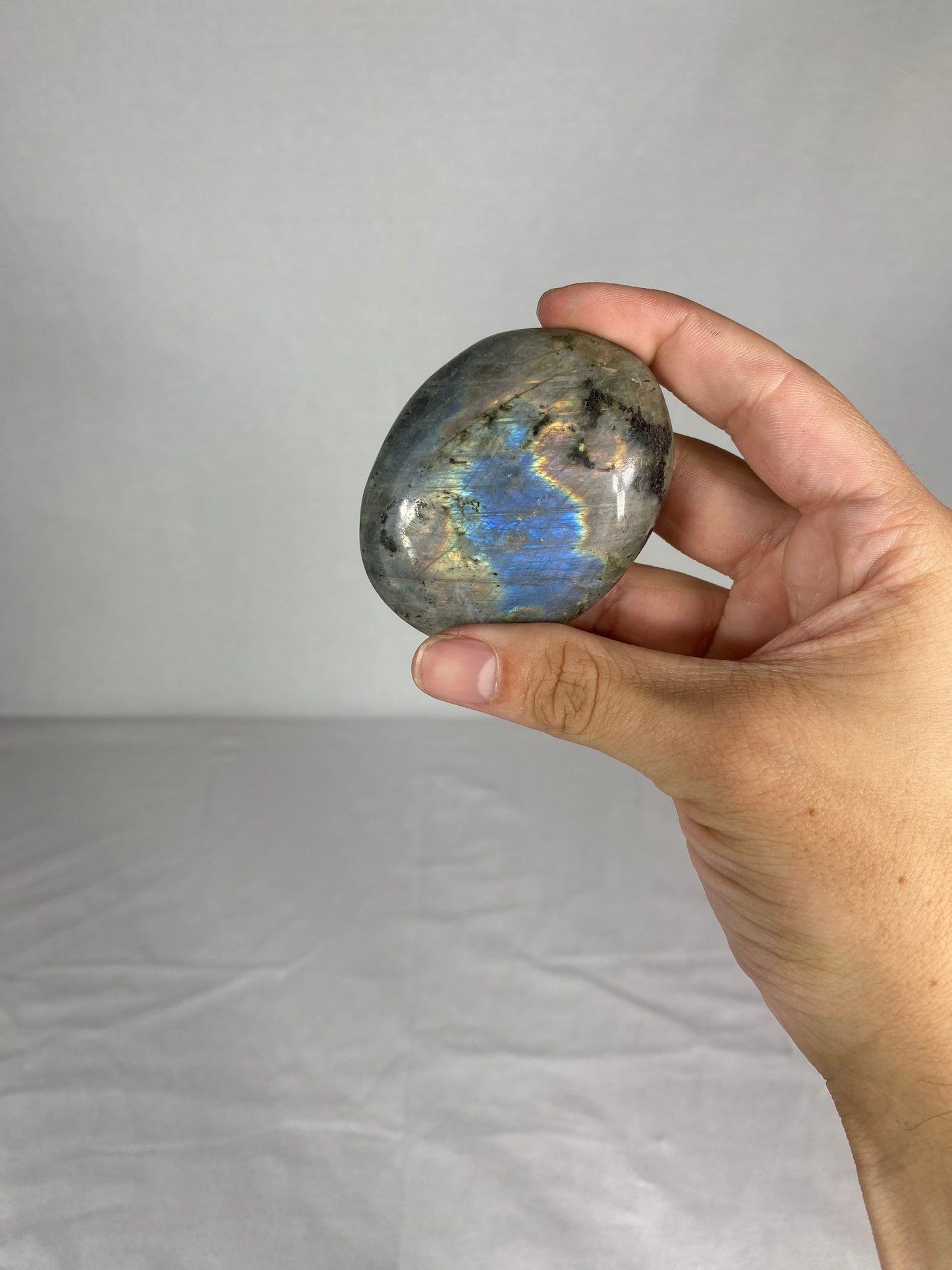 Madagascan Polished Labradorite Palm Stone (F1)