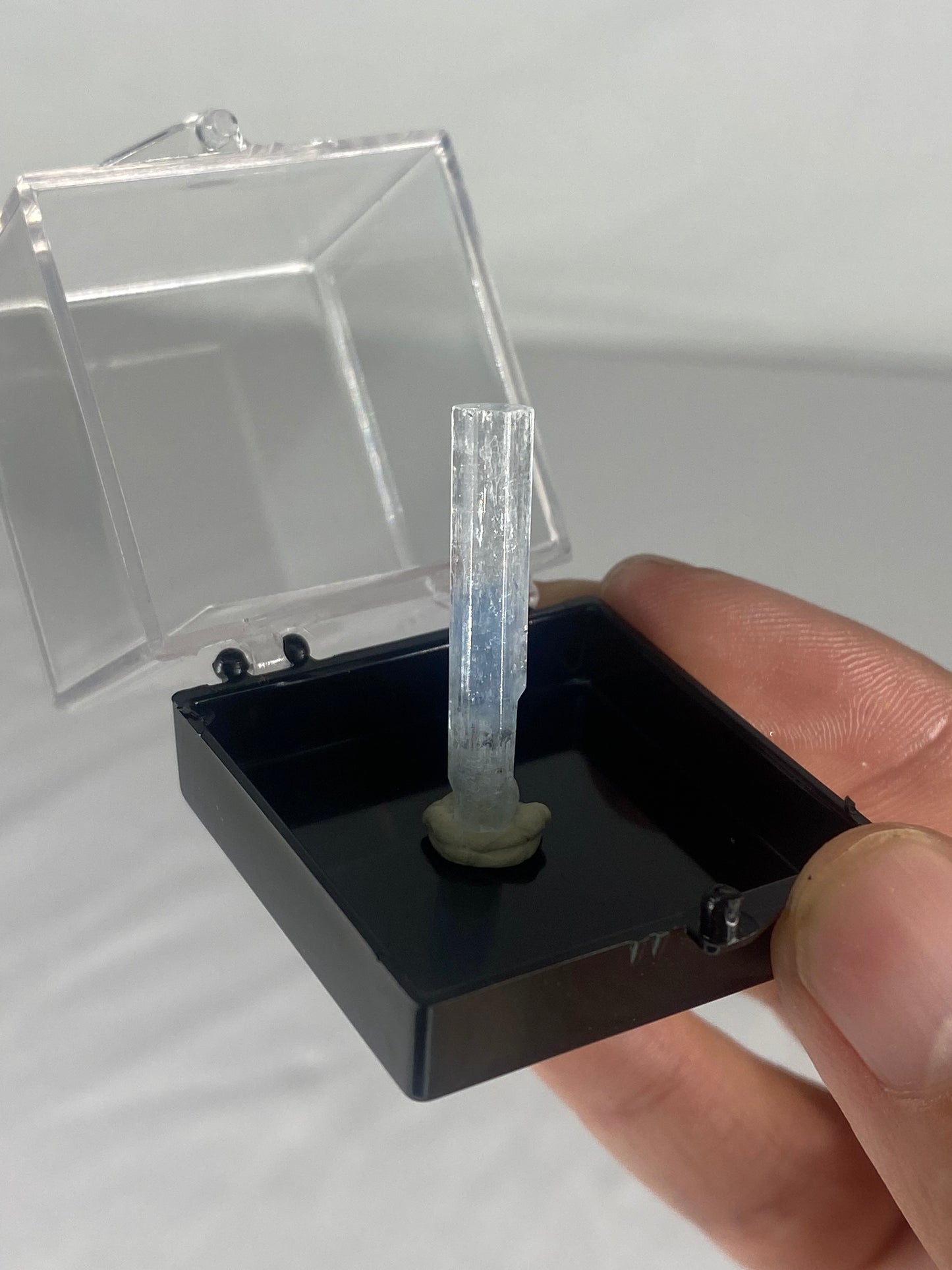 Pakistani Aquamarine Thumbnail Specimen (S)