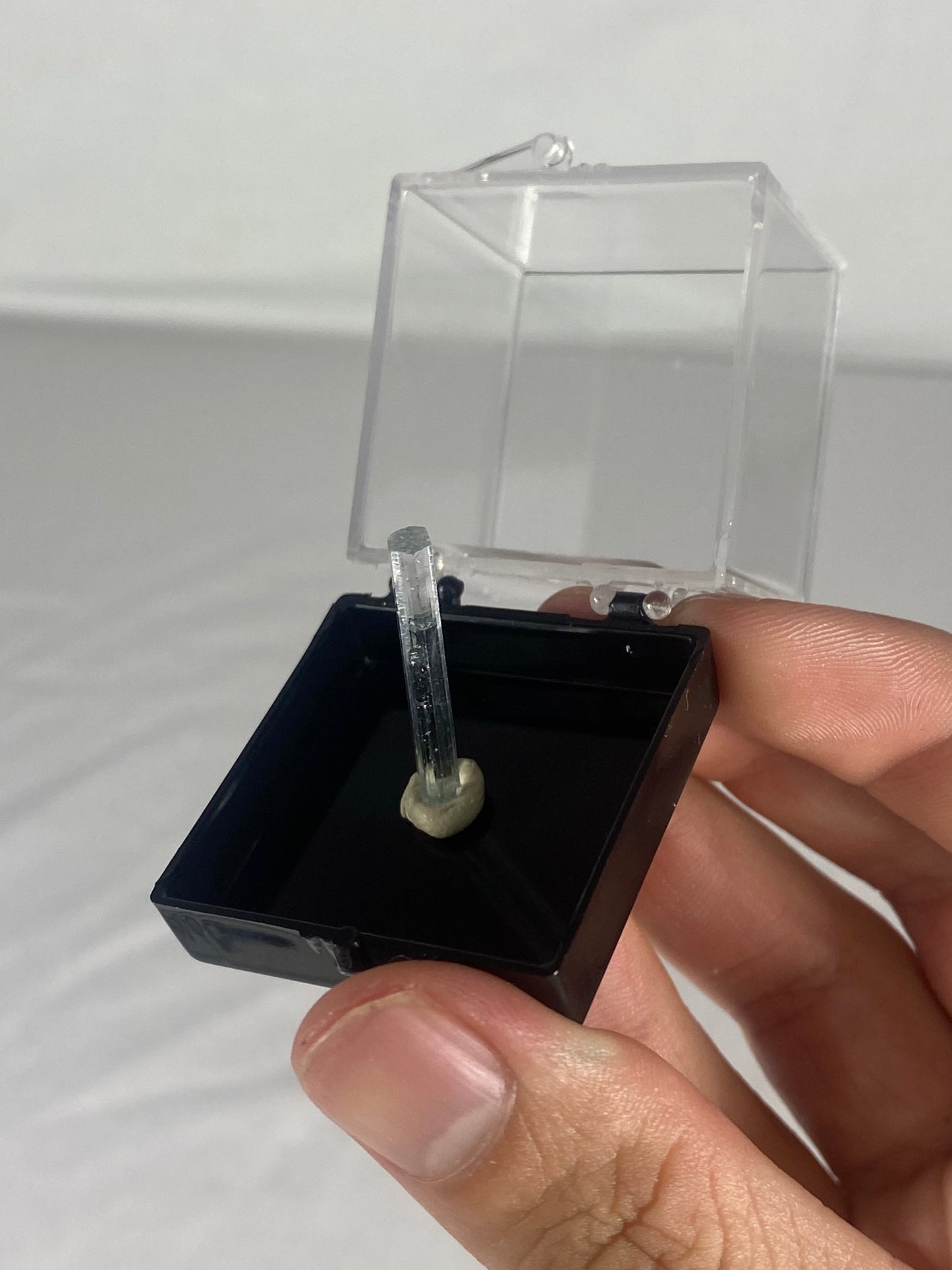Pakistani Aquamarine Thumbnail Specimen (U)
