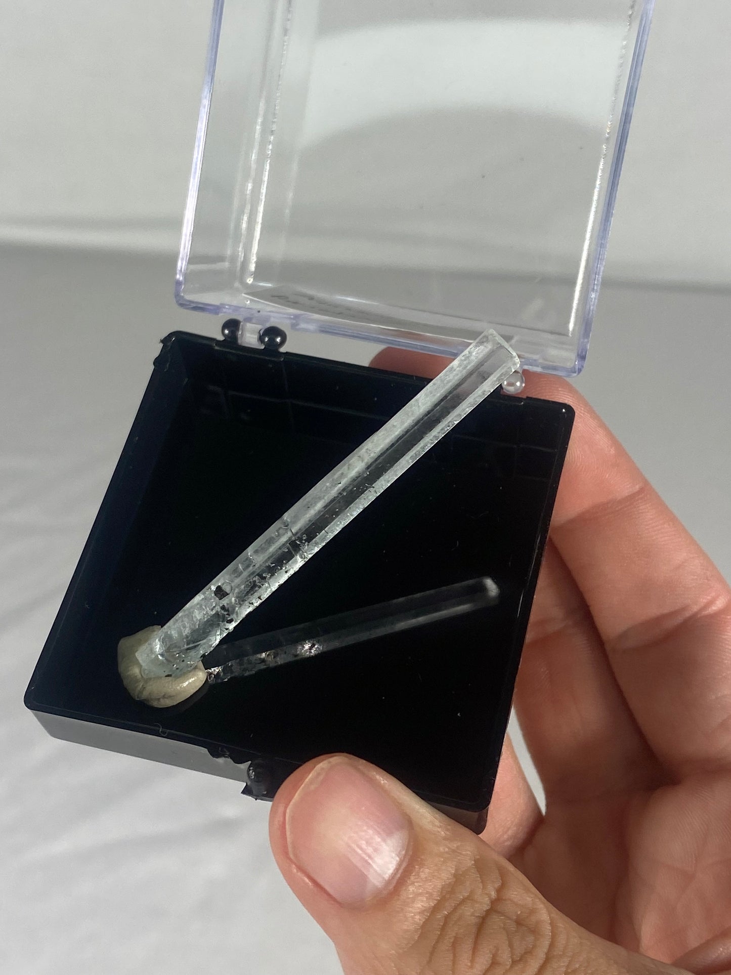 Pakistani Aquamarine Thumbnail Specimen (X)
