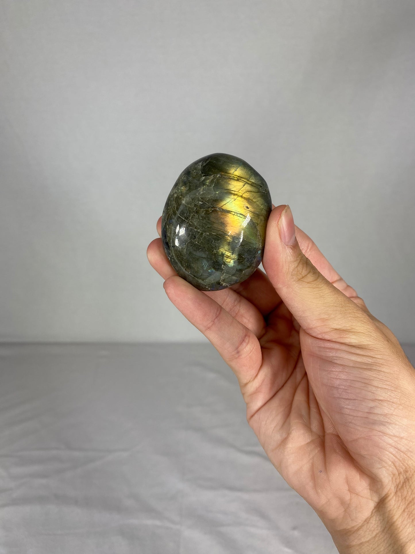 Madagascan Polished Labradorite Palm Stone (M)