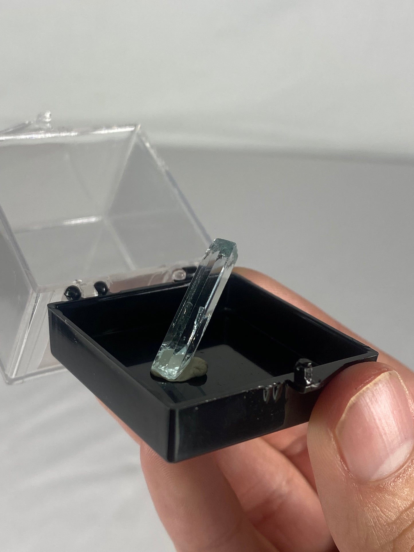 Pakistani Aquamarine Thumbnail Specimen (T)