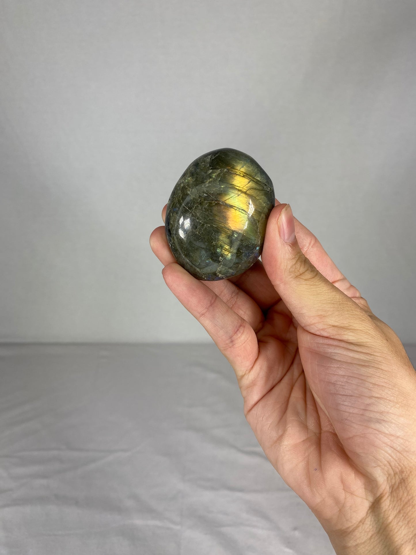 Madagascan Polished Labradorite Palm Stone (M)