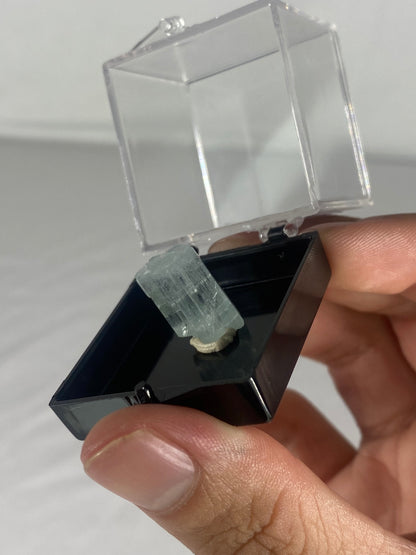 Pakistani Aquamarine Thumbnail Specimen (I)