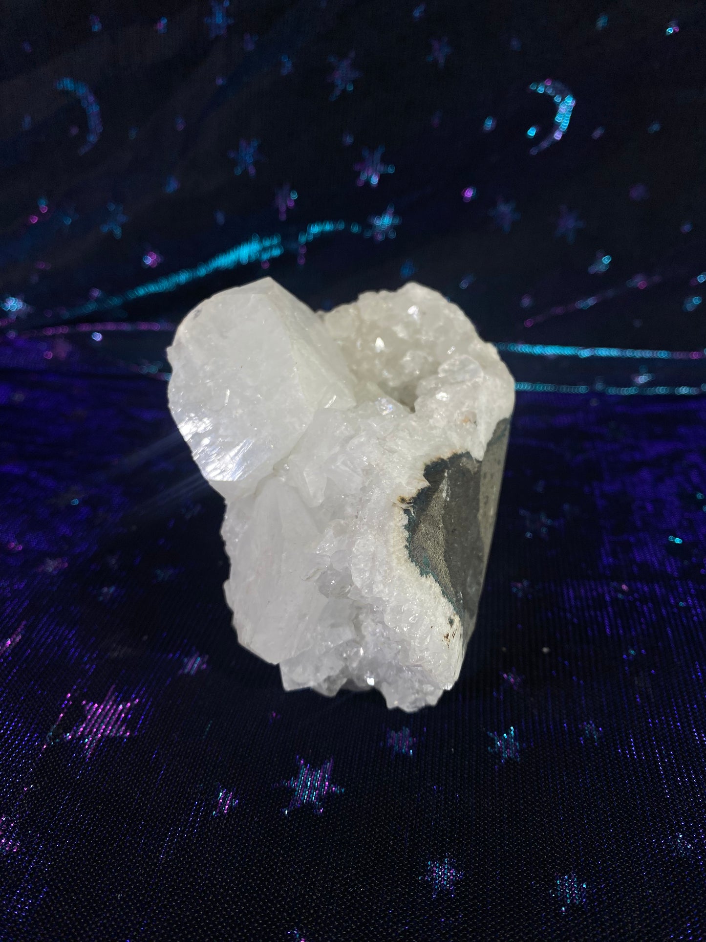 Small-Medium Indian Zeolite Specimen (Clear/White Tone)