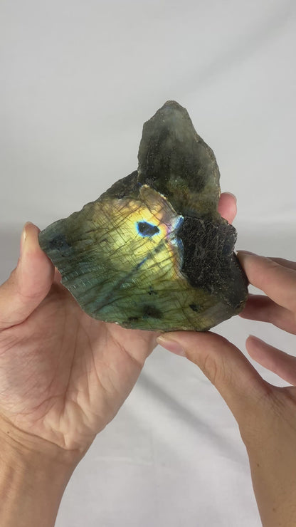 Madagascan Labradorite Slab (L)